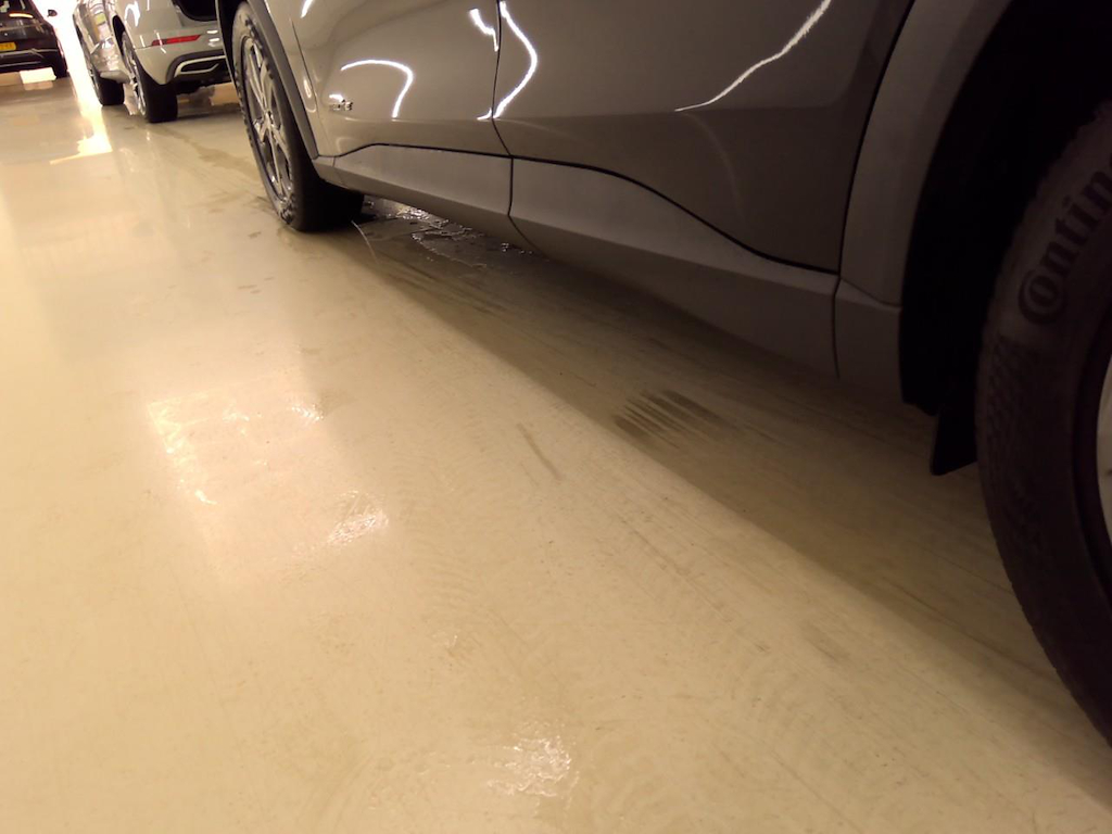 Foto 15 van Ford Mustang