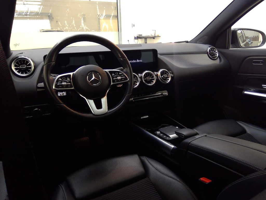 Foto 4 van Mercedes EQA
