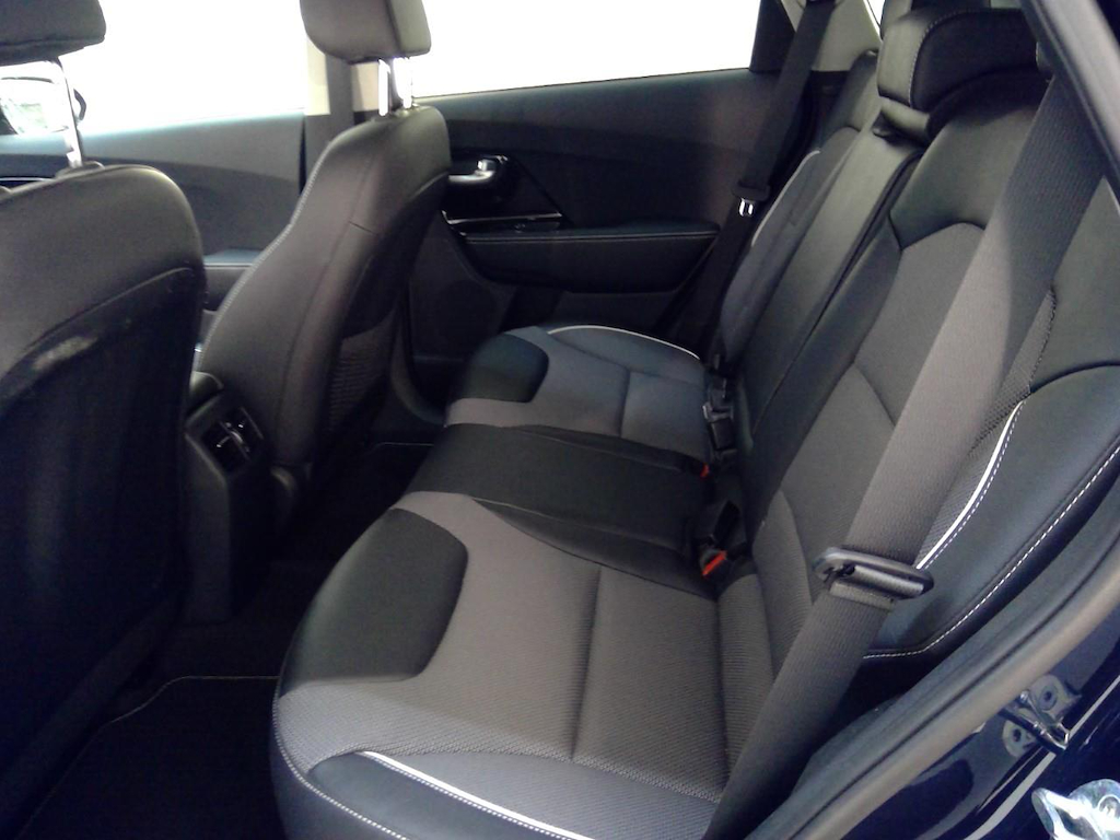 Foto 12 van Kia Niro
