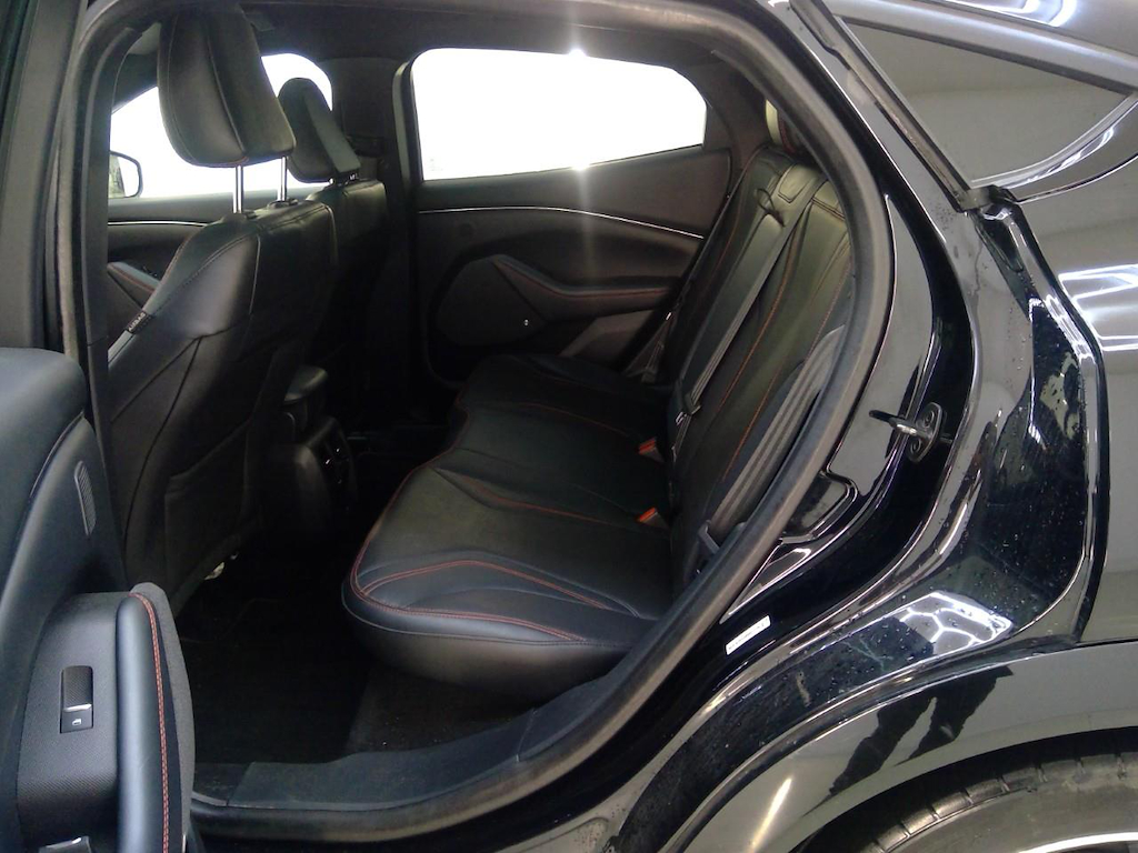 Foto 9 van Ford Mustang