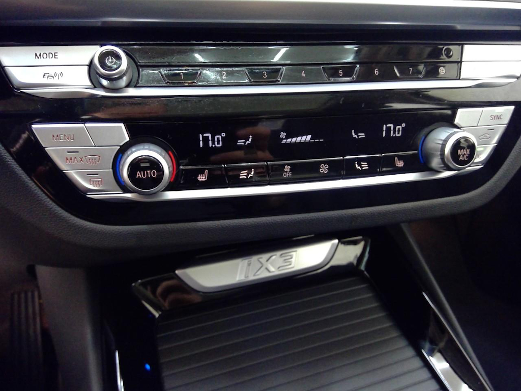 Foto 18 van BMW ix3