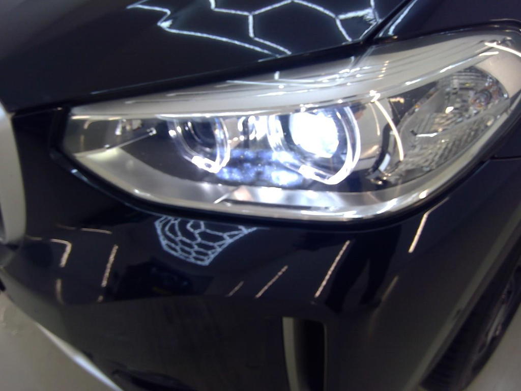 Foto 21 van BMW ix3