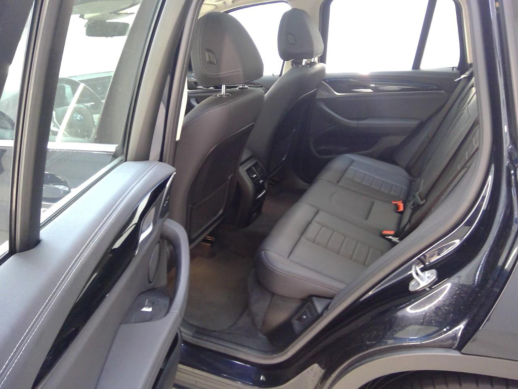 Foto 9 van BMW ix3