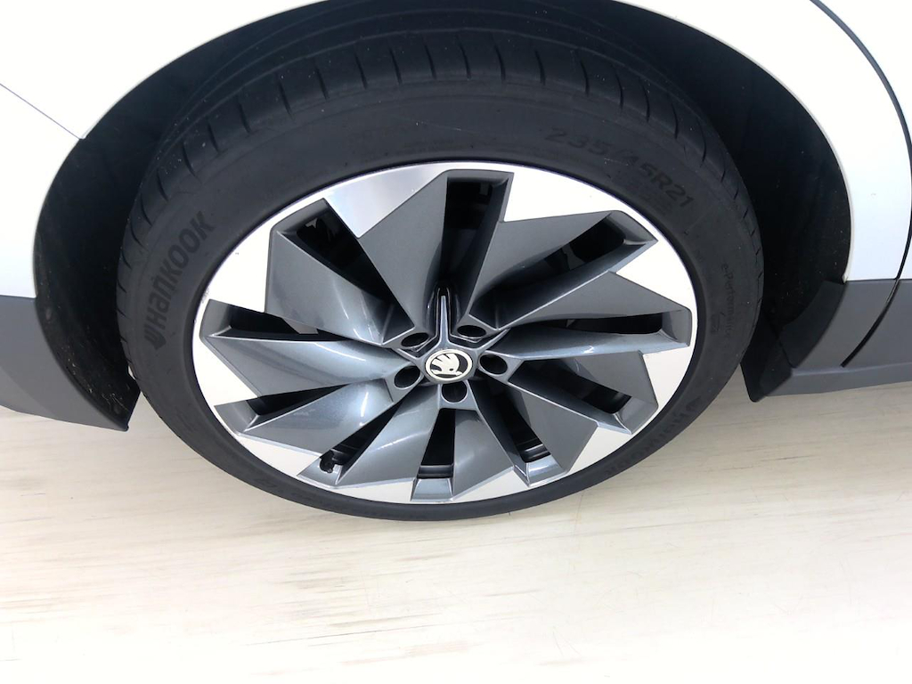 Photo 12 of Skoda Enyaq