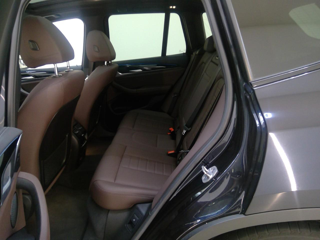 Foto 10 van BMW ix3