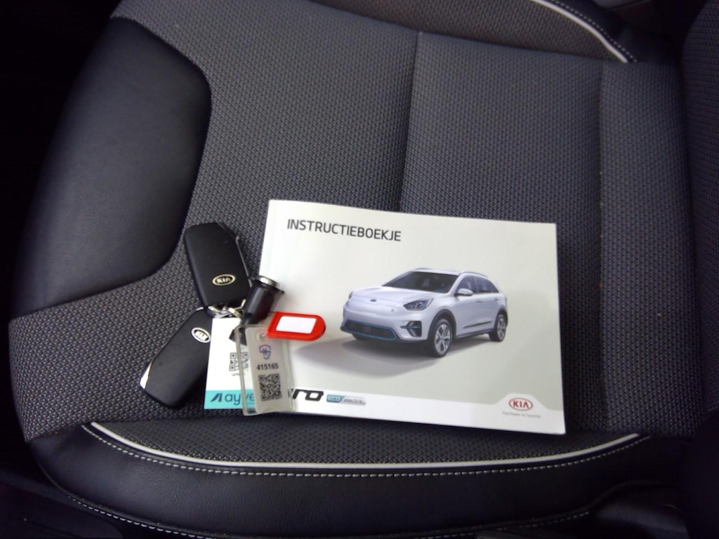 Foto 14 van Kia Niro