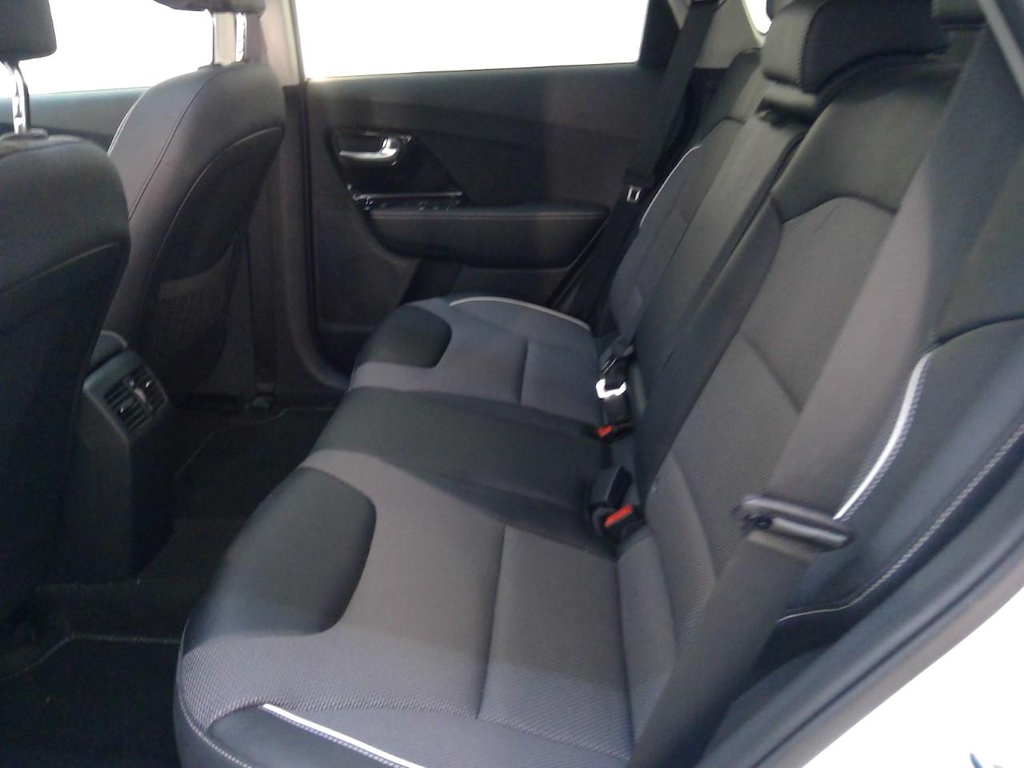Foto 9 van Kia Niro