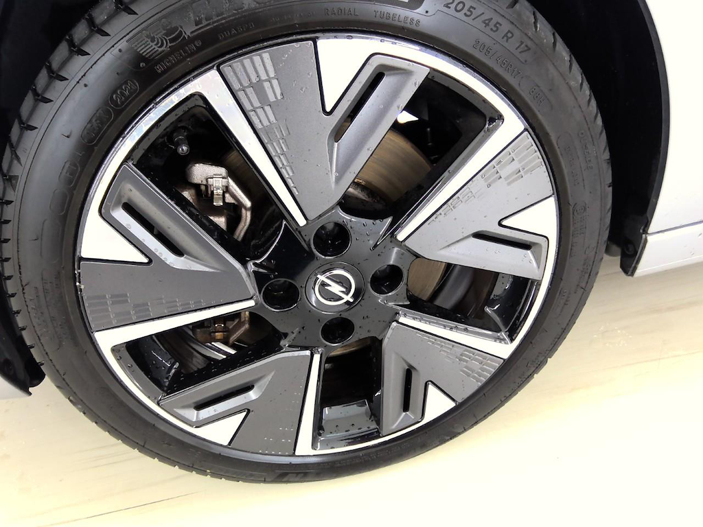 Foto 25 van Opel Corsa-e