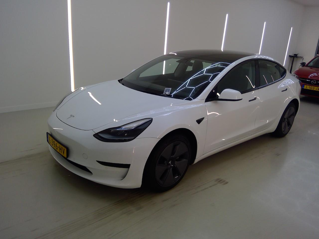 Foto 2 van Tesla Model 3