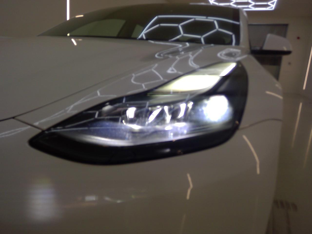 Foto 16 van Tesla Model 3