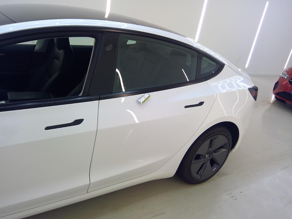 Foto 29 van Tesla Model 3