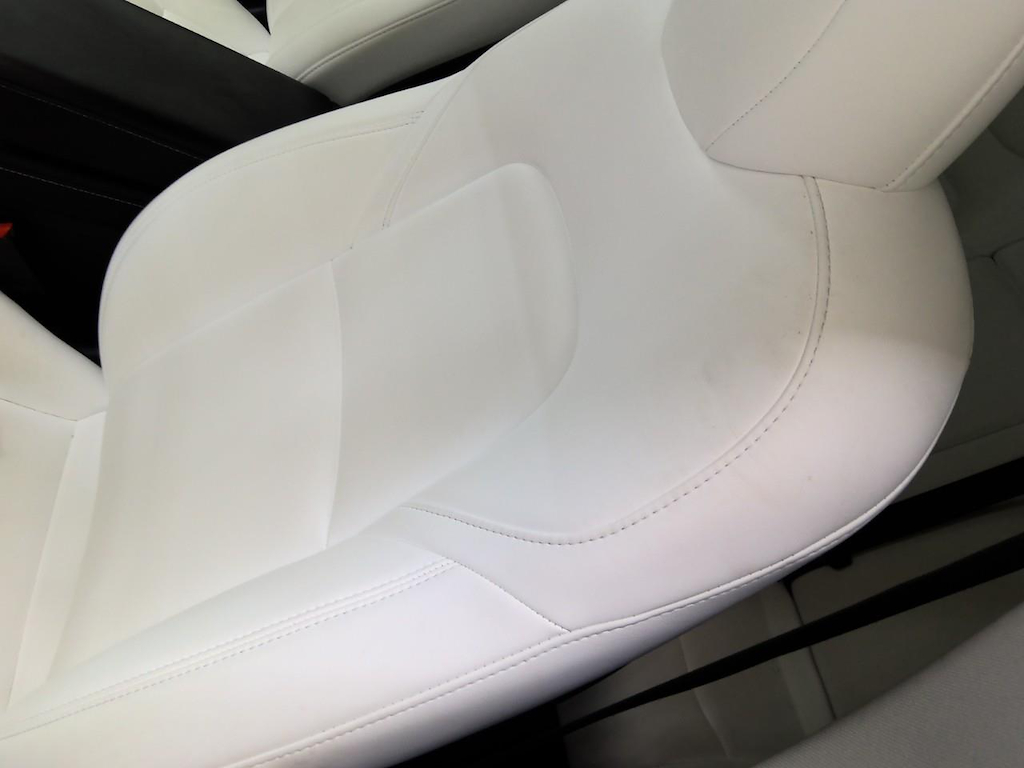Foto 44 van Tesla Model Y
