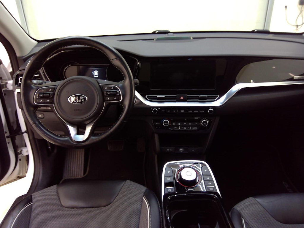Foto 10 van Kia Niro