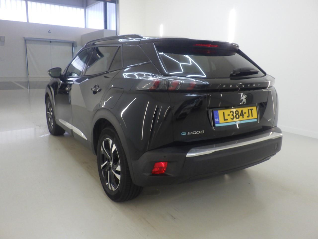 Foto 5 van Peugeot E-2008