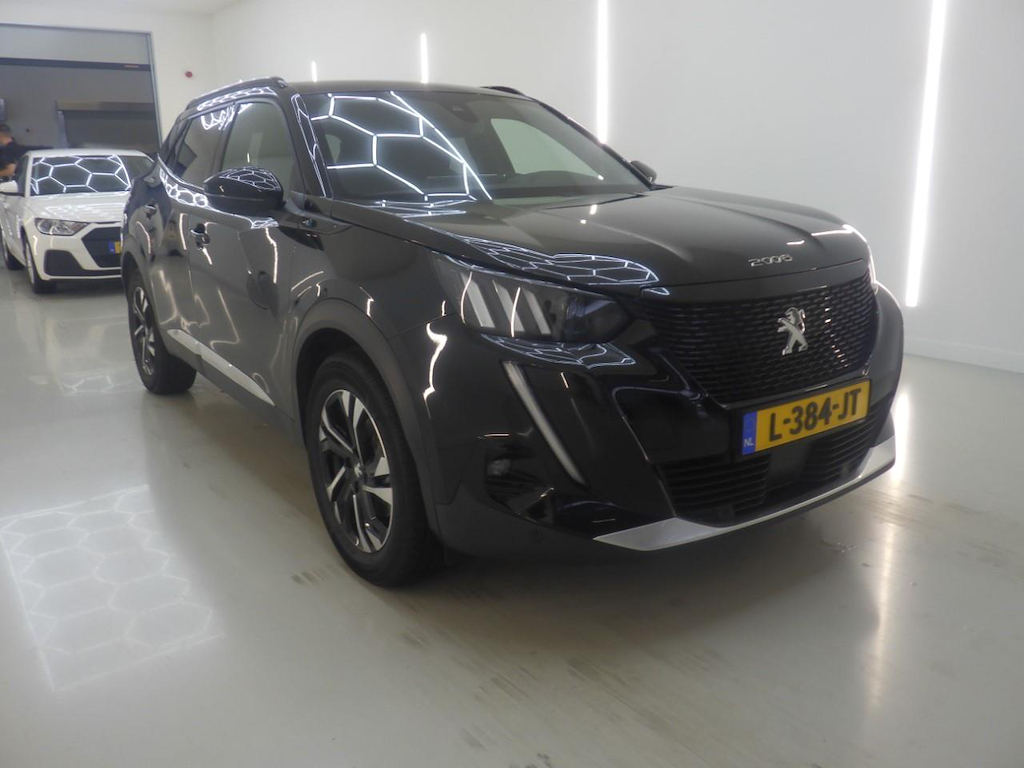 Foto 6 van Peugeot E-2008