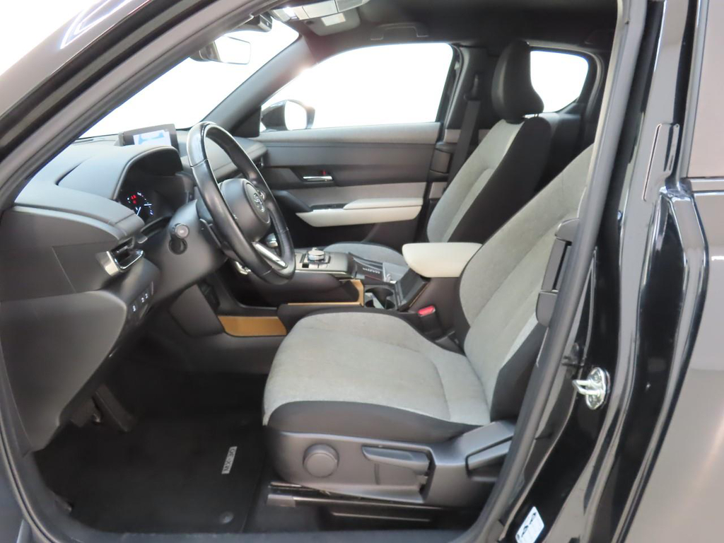Photo 7 of Mazda MX-30