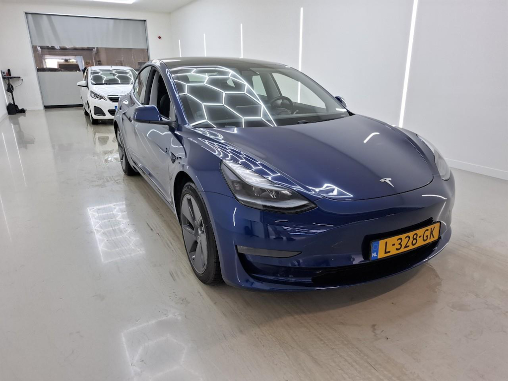 Foto 2 van Tesla Model 3