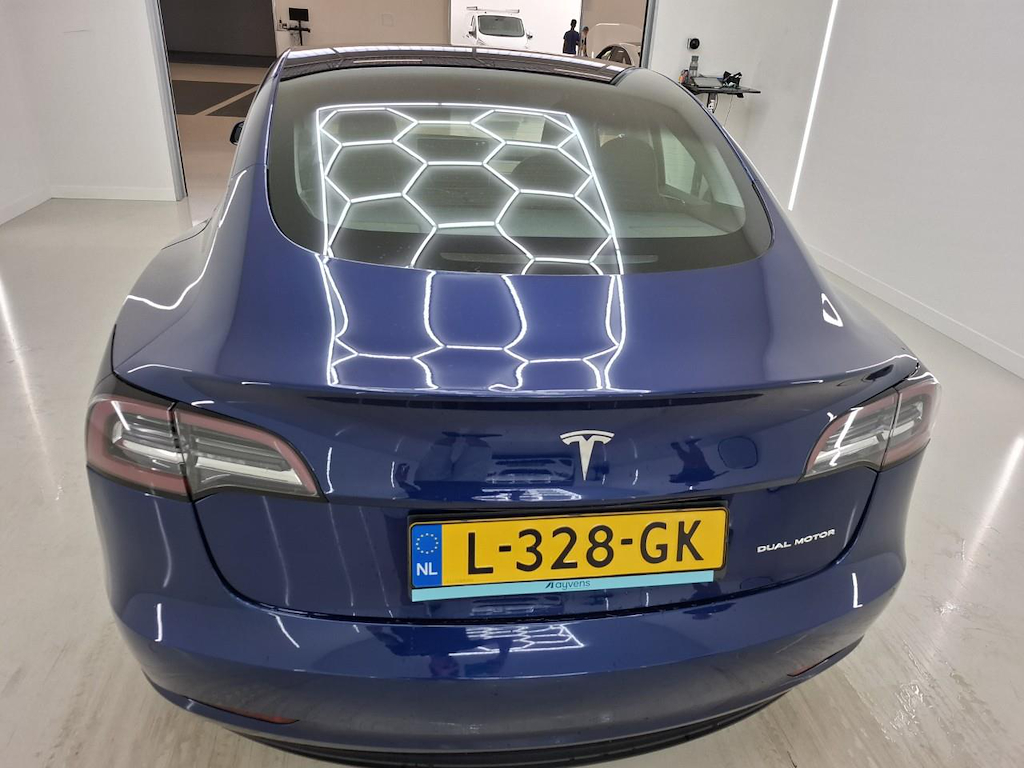 Foto 31 van Tesla Model 3