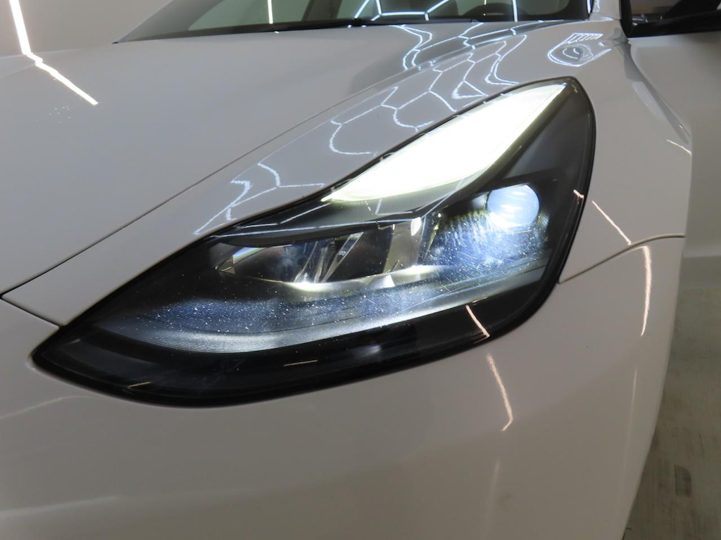 Foto 16 van Tesla Model 3