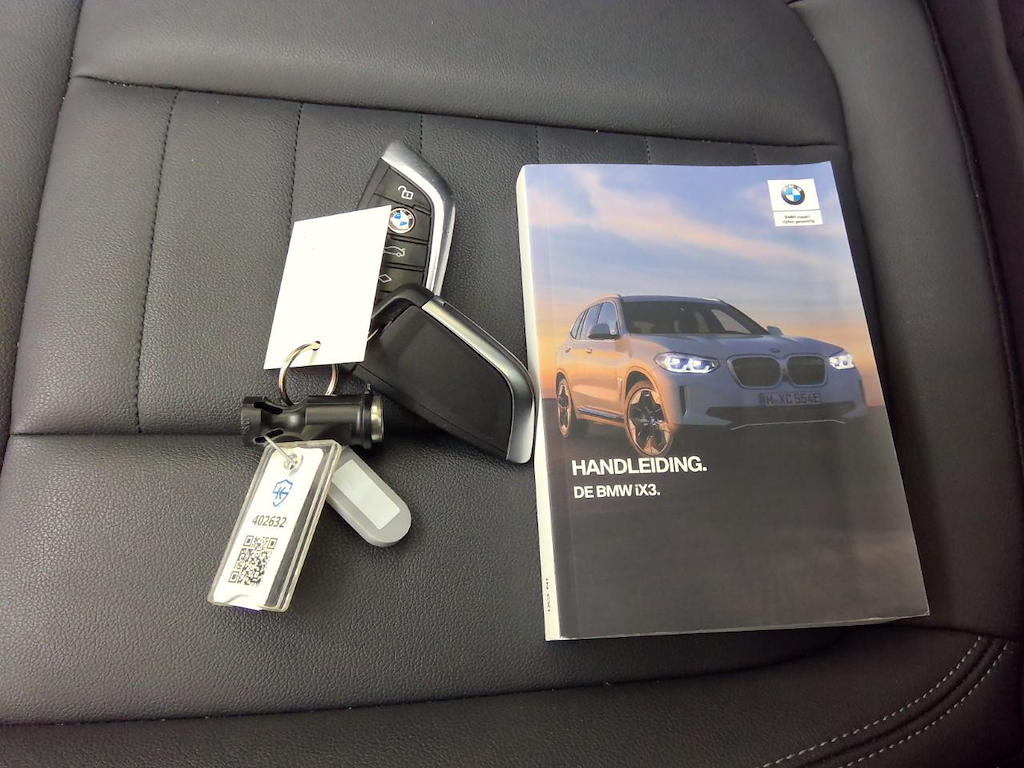Foto 15 van BMW ix3