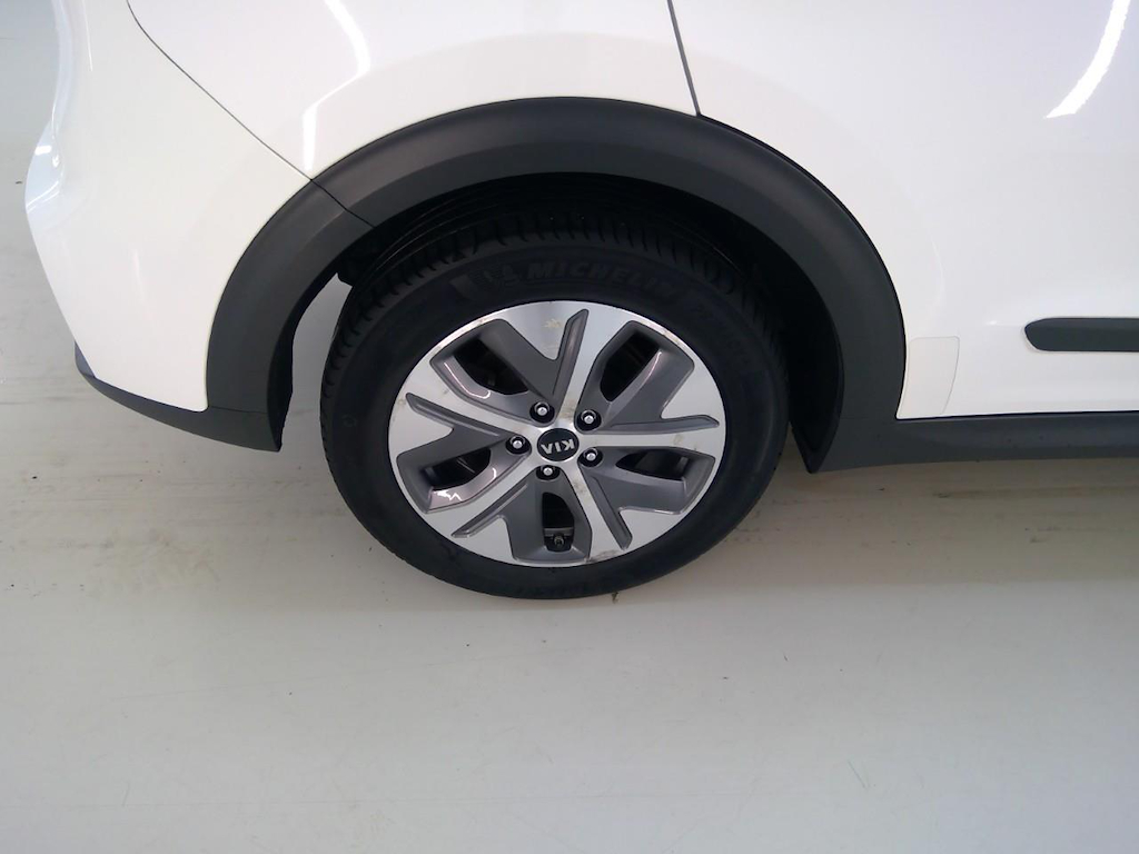 Foto 14 van Kia Niro