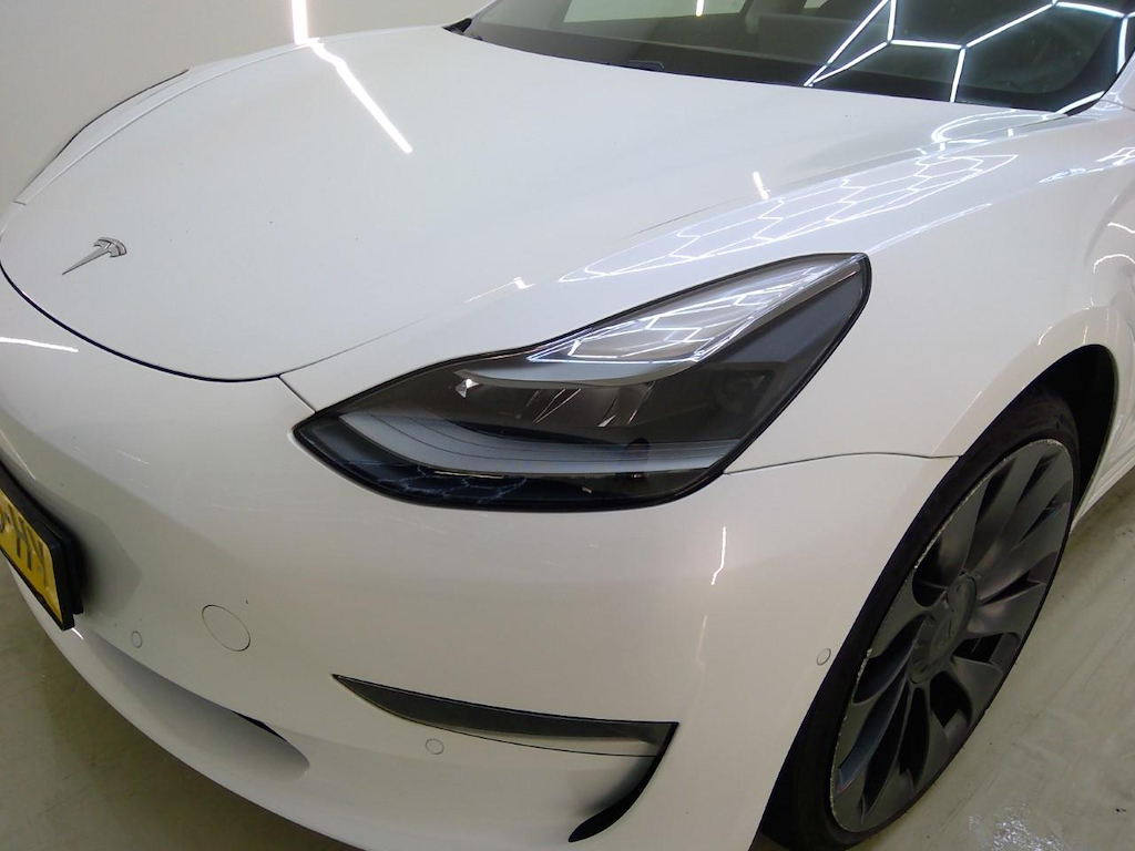Foto 15 van Tesla Model 3