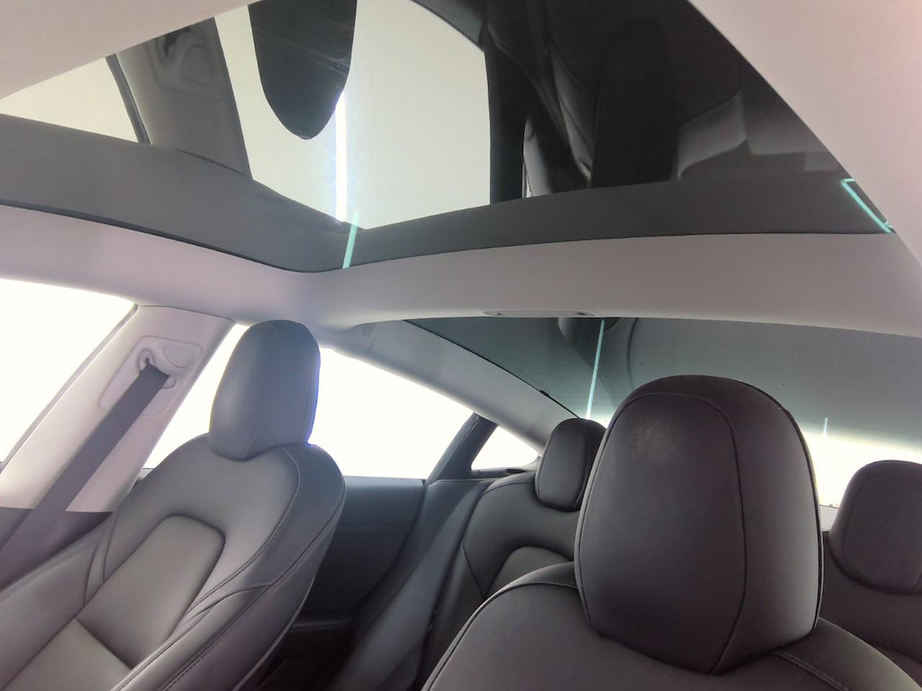 Foto 15 van Tesla Model 3