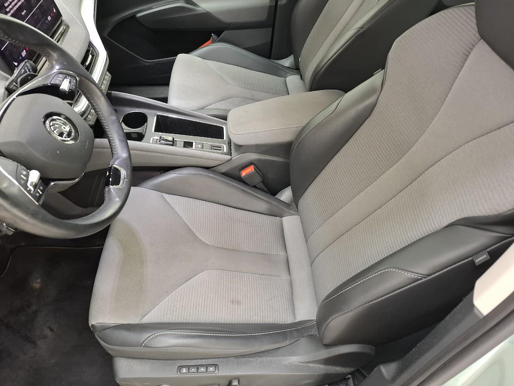 Foto 25 van Skoda Enyaq