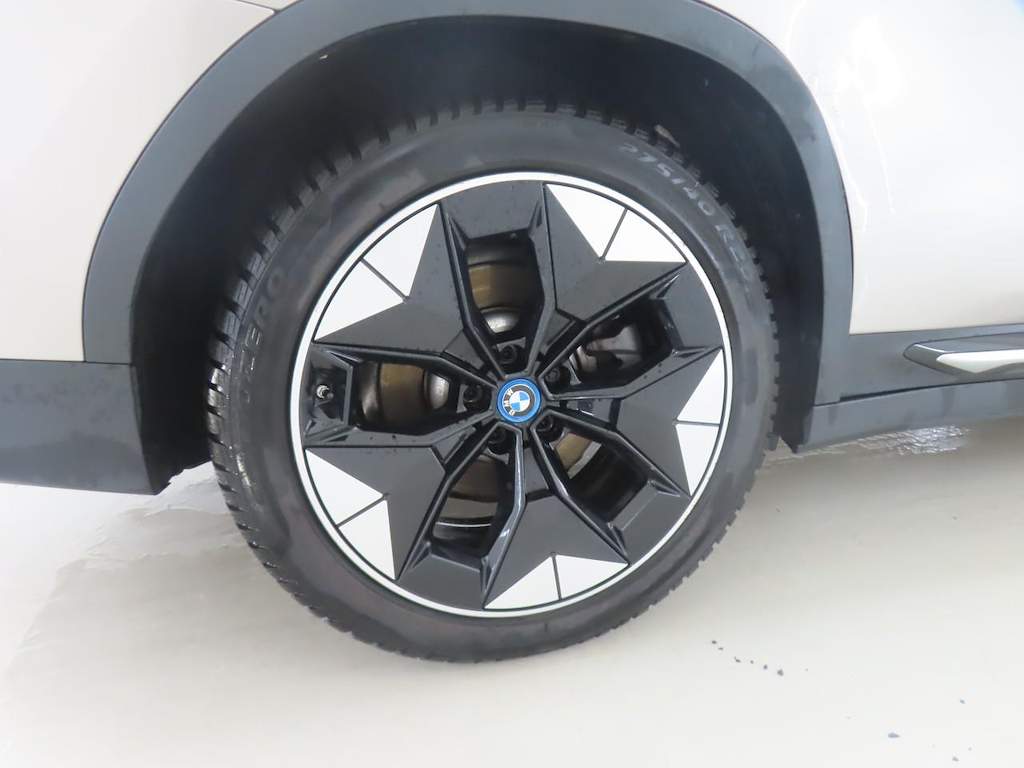 Foto 11 van BMW ix3