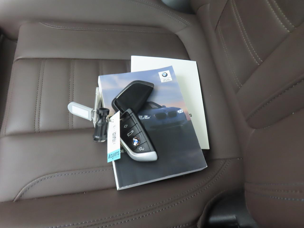 Foto 16 van BMW ix3