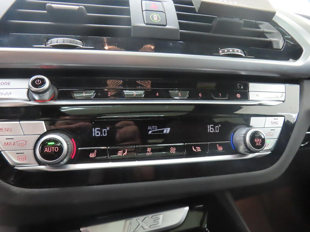 Foto 19 van BMW ix3