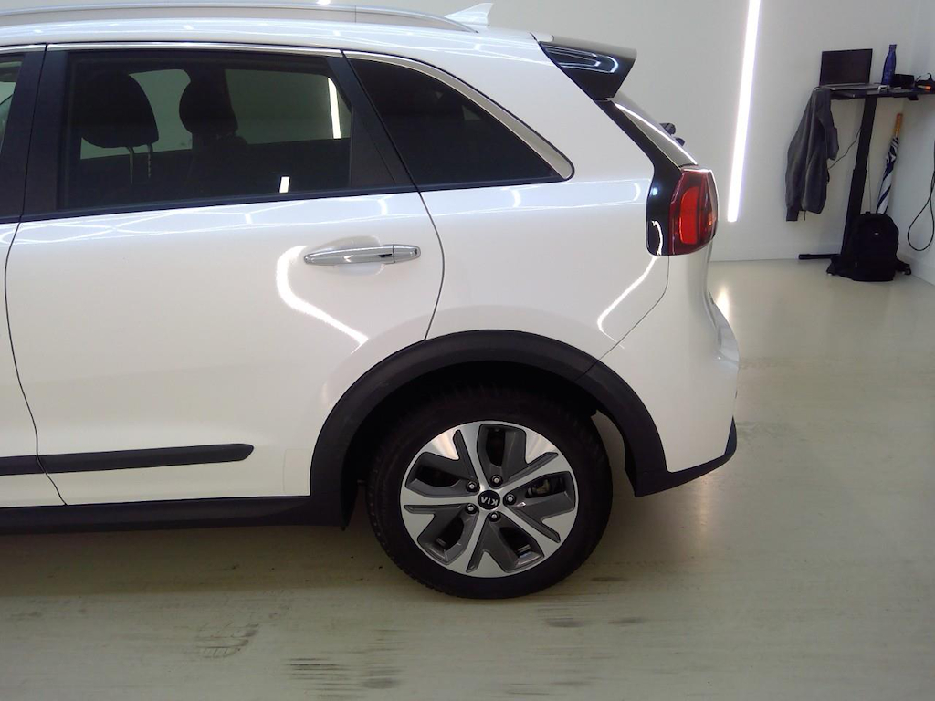 Foto 26 van Kia Niro