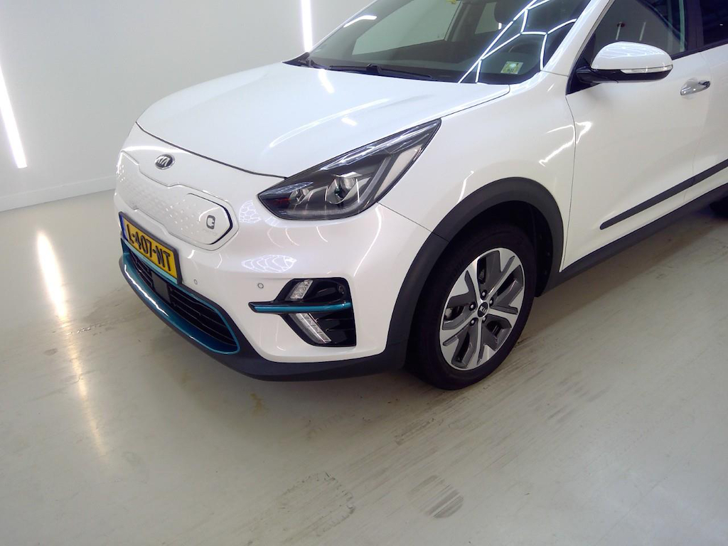Foto 27 van Kia Niro