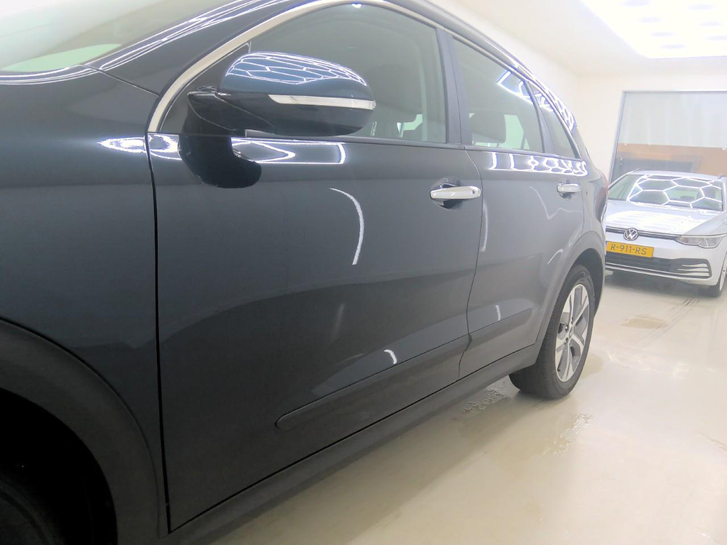 Foto 24 van Kia Niro