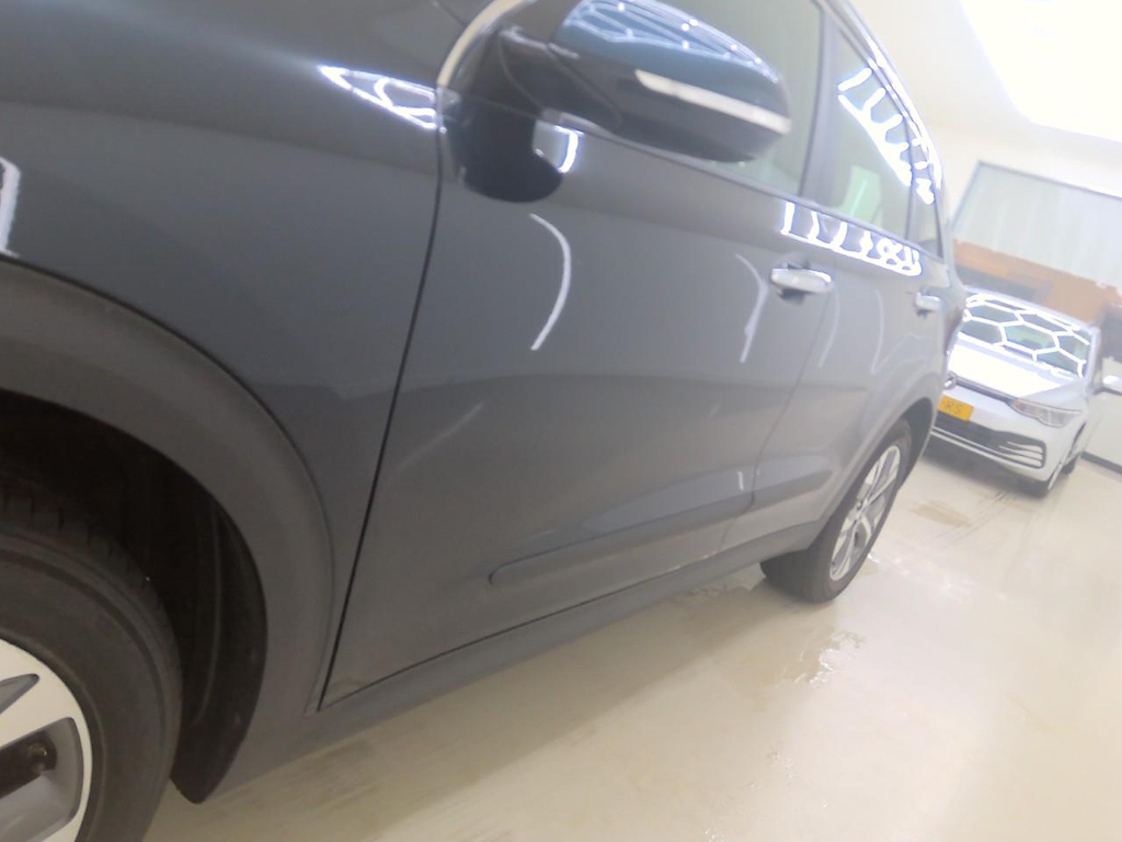 Foto 25 van Kia Niro