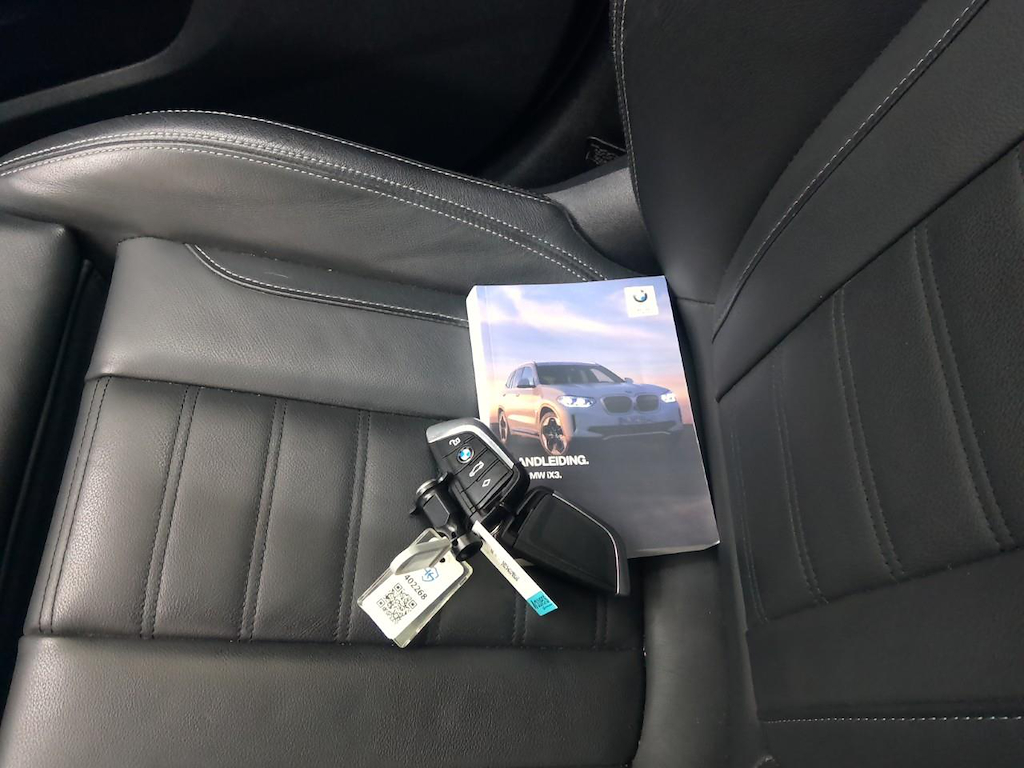 Foto 14 van BMW ix3