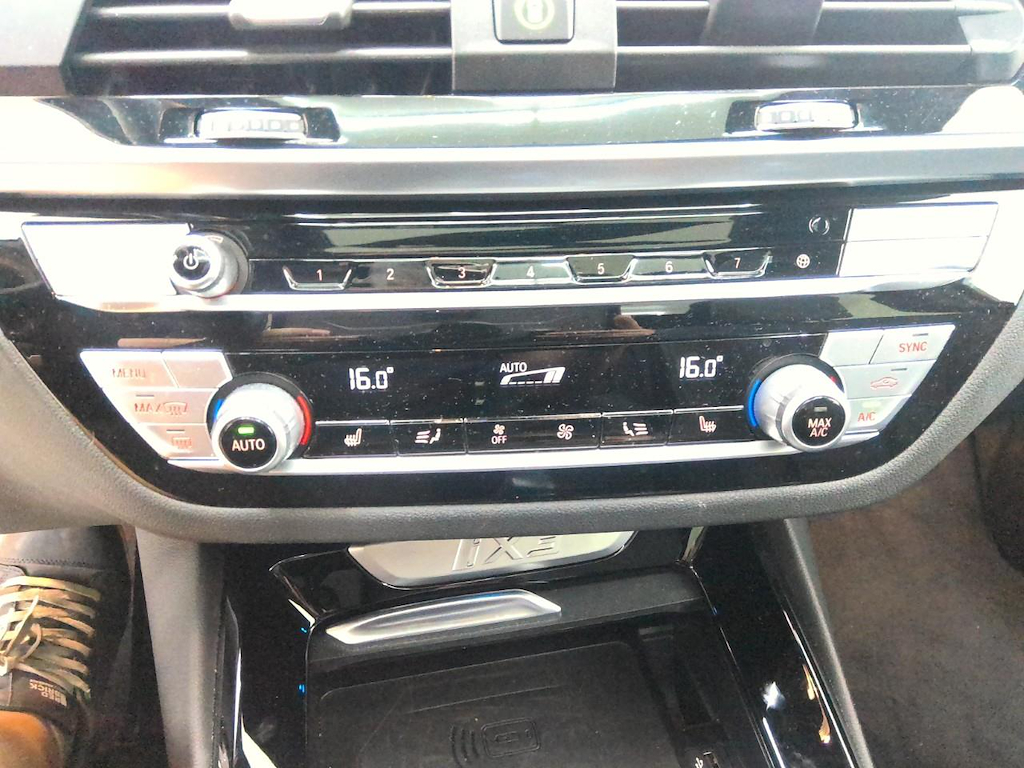 Foto 19 van BMW ix3