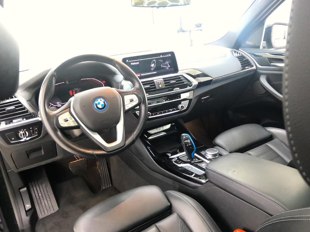 Foto 4 van BMW ix3
