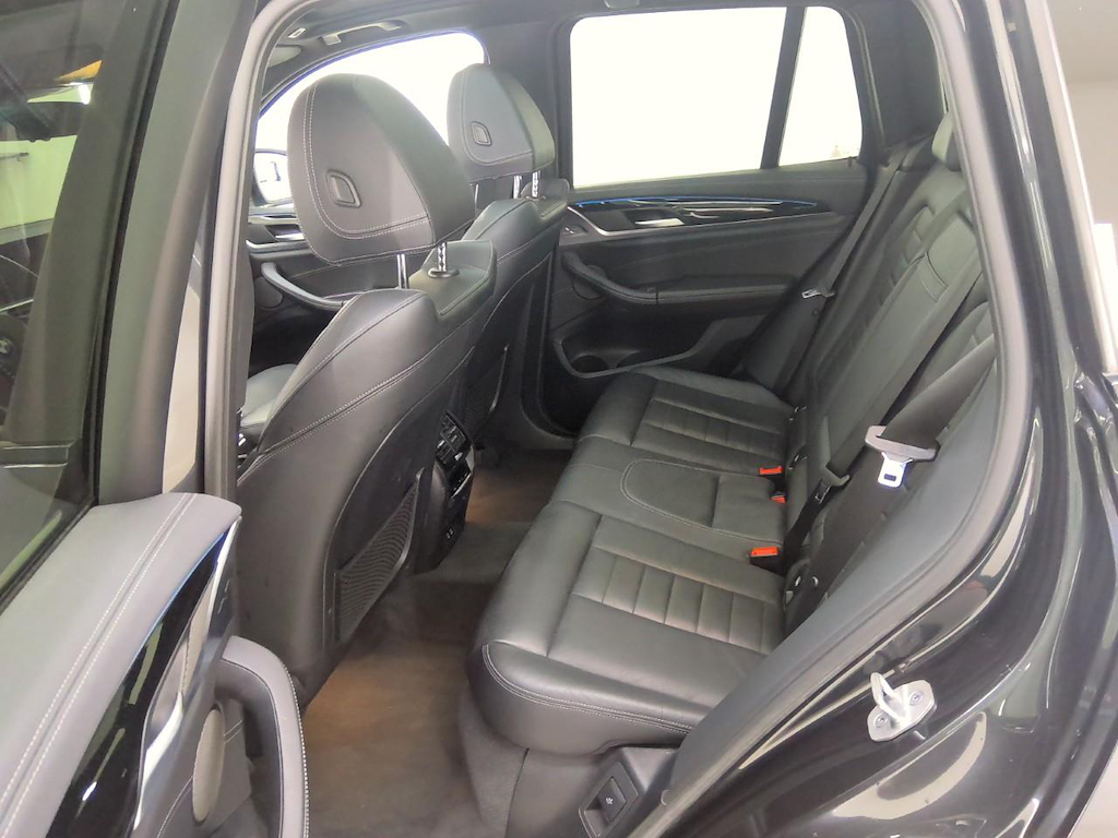 Foto 9 van BMW ix3
