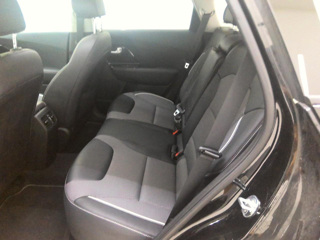 Foto 16 van Kia Niro