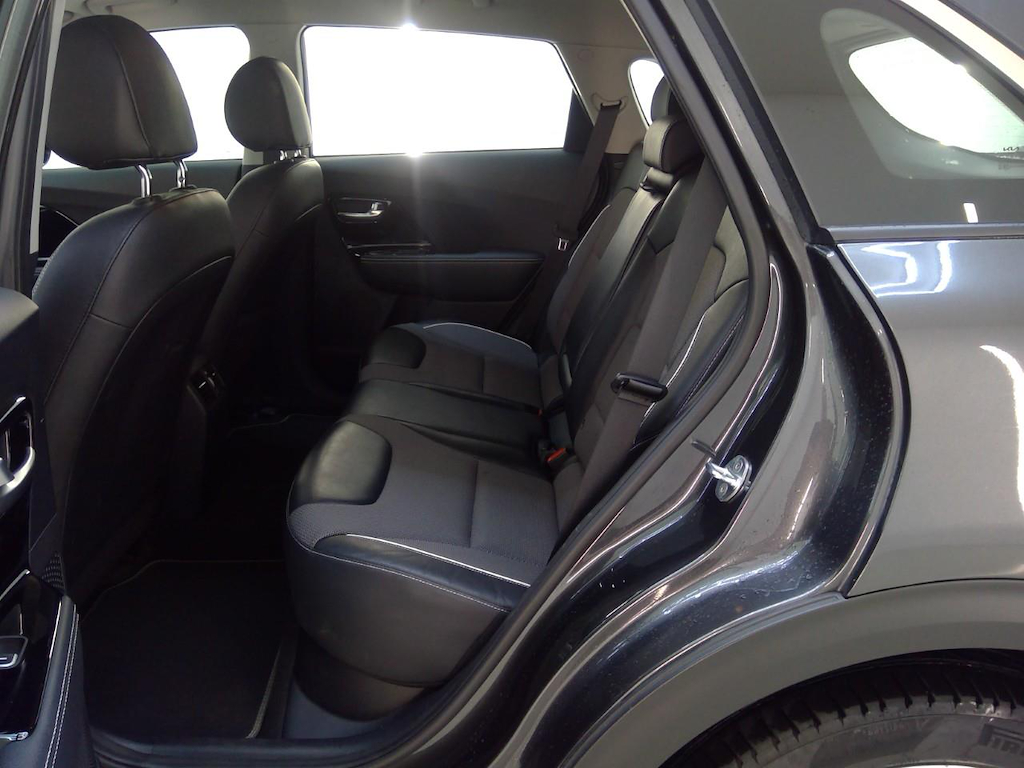 Foto 9 van Kia Niro