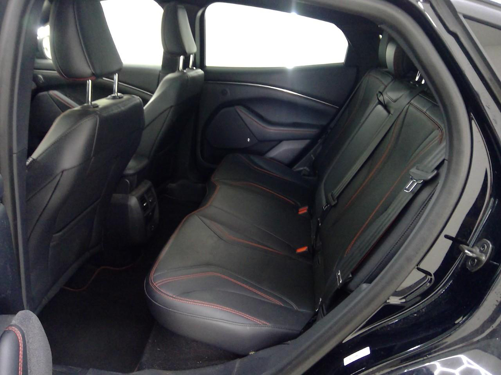Foto 9 van Ford Mustang