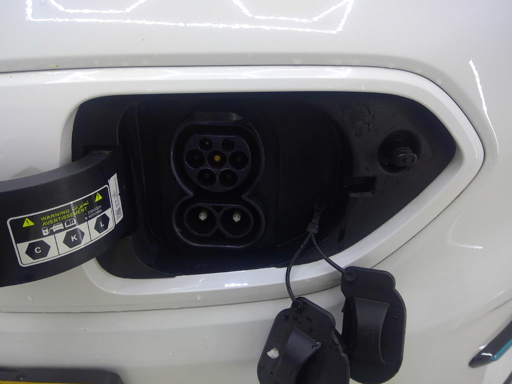 Foto 12 van Kia Niro