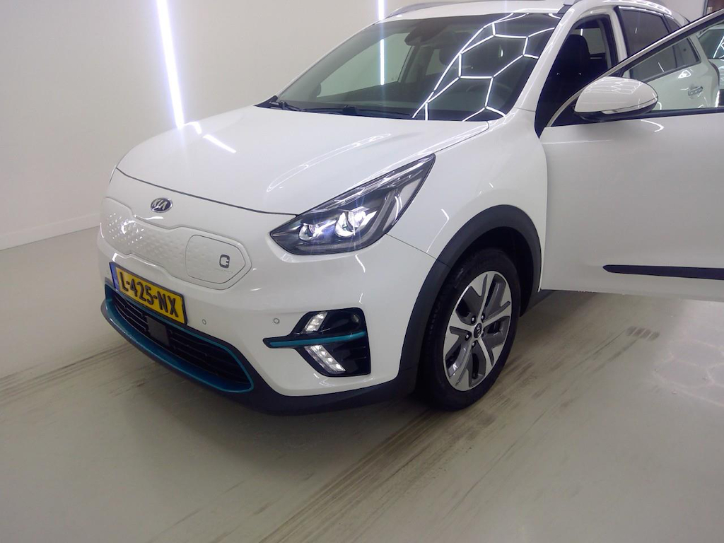 Foto 21 van Kia Niro