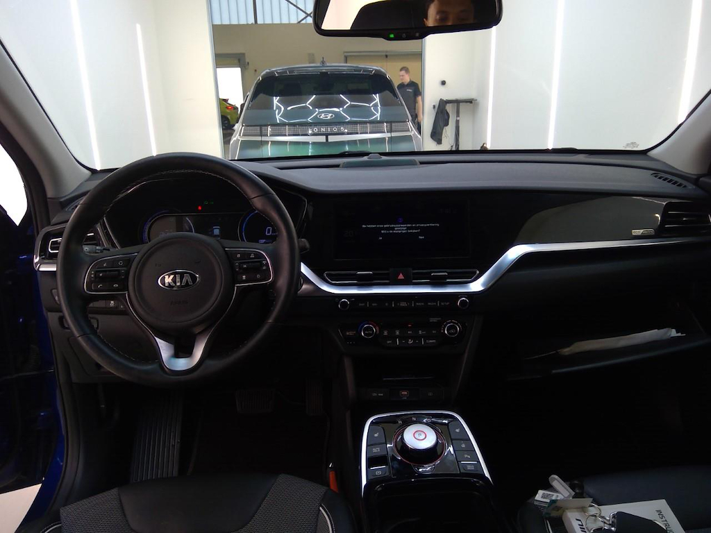 Foto 10 van Kia Niro