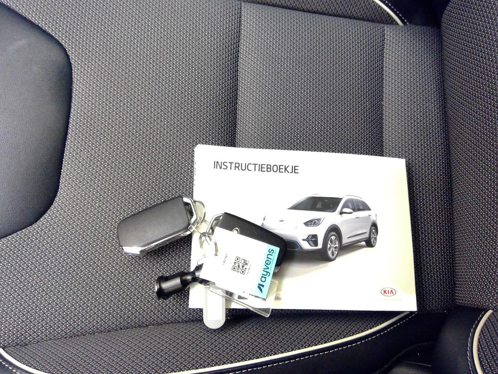 Foto 15 van Kia Niro