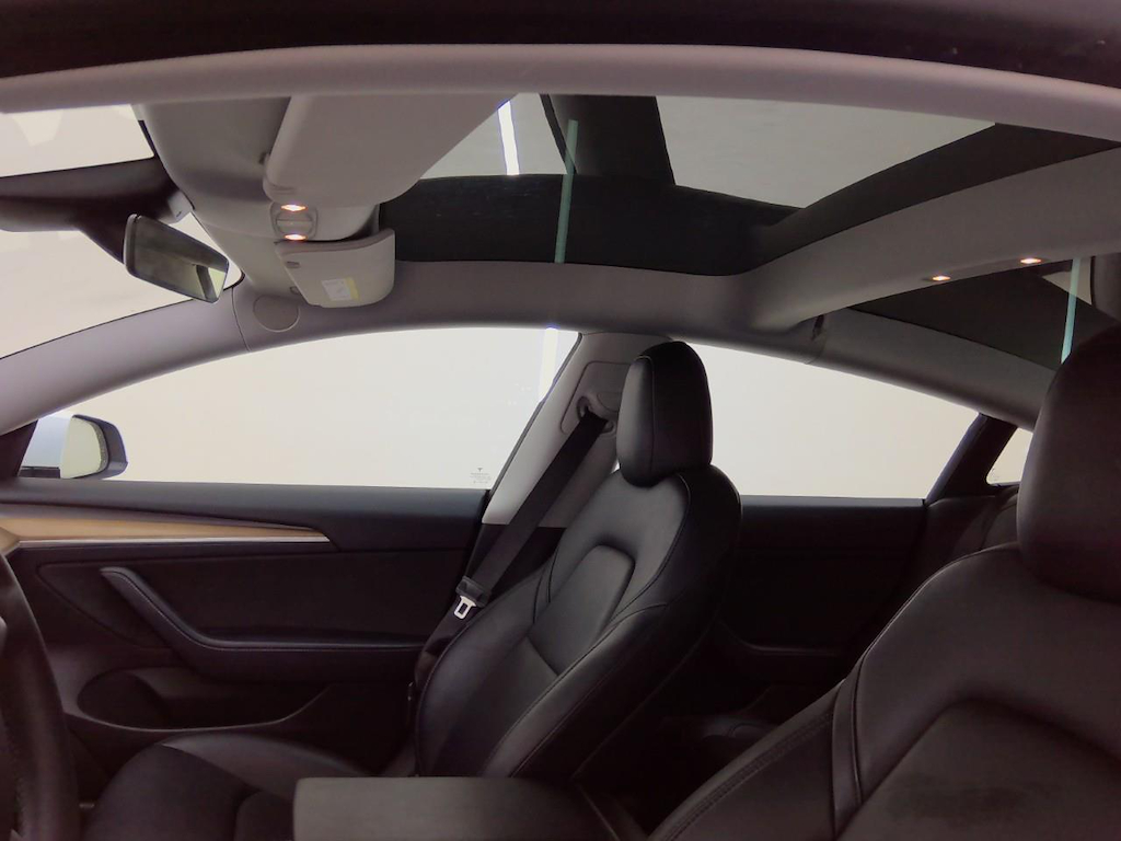 Foto 22 van Tesla Model 3
