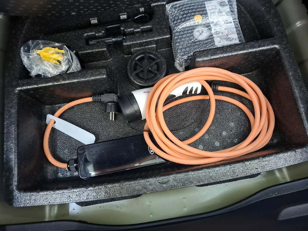 Foto 10 van Kia Niro