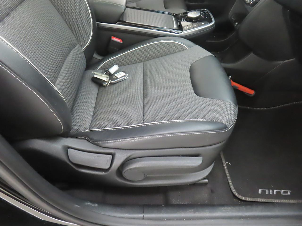Foto 30 van Kia Niro