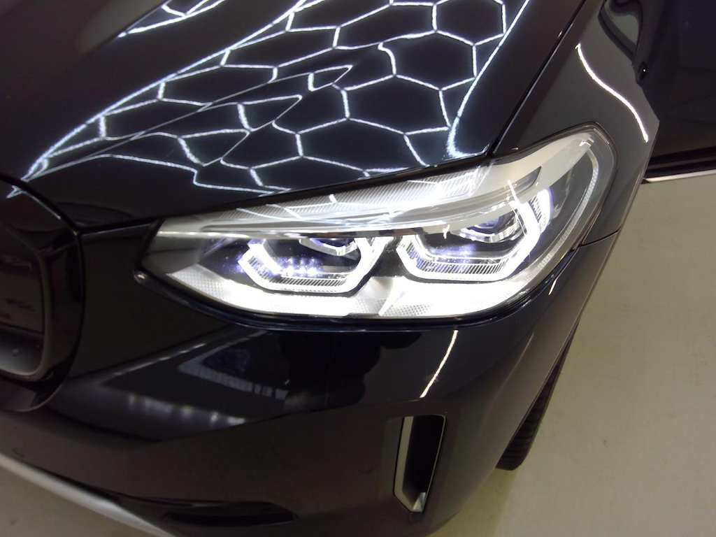 Foto 21 van BMW ix3
